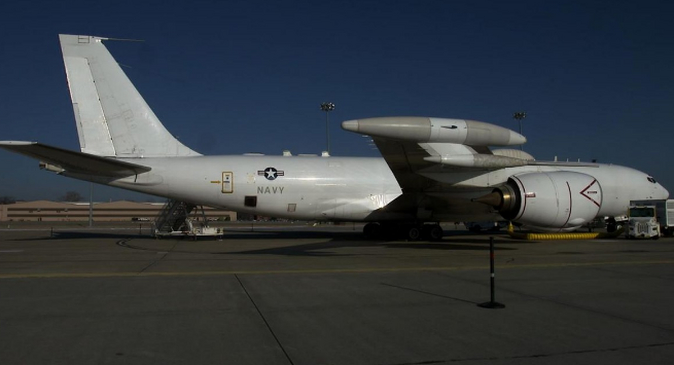 4月3日,美国再度试射民兵3型洲际导弹,与此前挥舞核大棒不同的是,美军