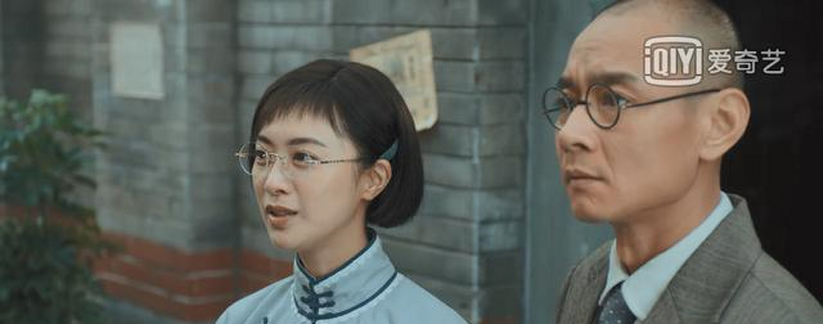 王会悟这个角色在《中流击水》中由程琤饰演,在《大浪淘沙》中由王雯