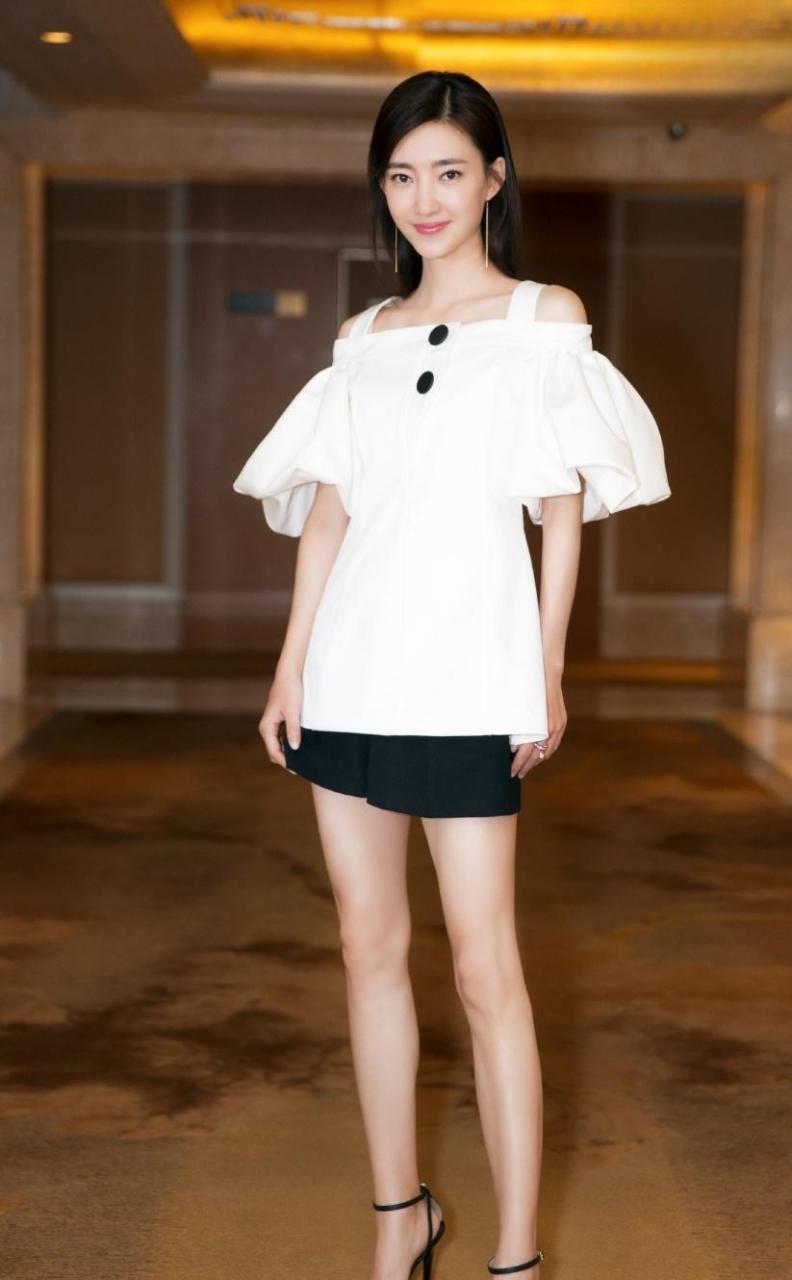 素颜女神王丽坤  美腿玉足合集
