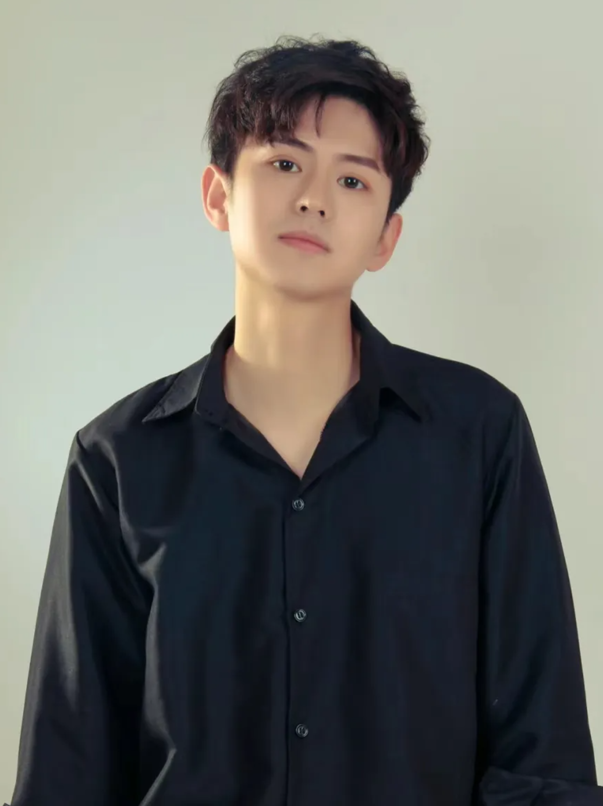 家人们如果这个有洁癖,不能干家务的帅小伙 有一个帅小伙,他非常有