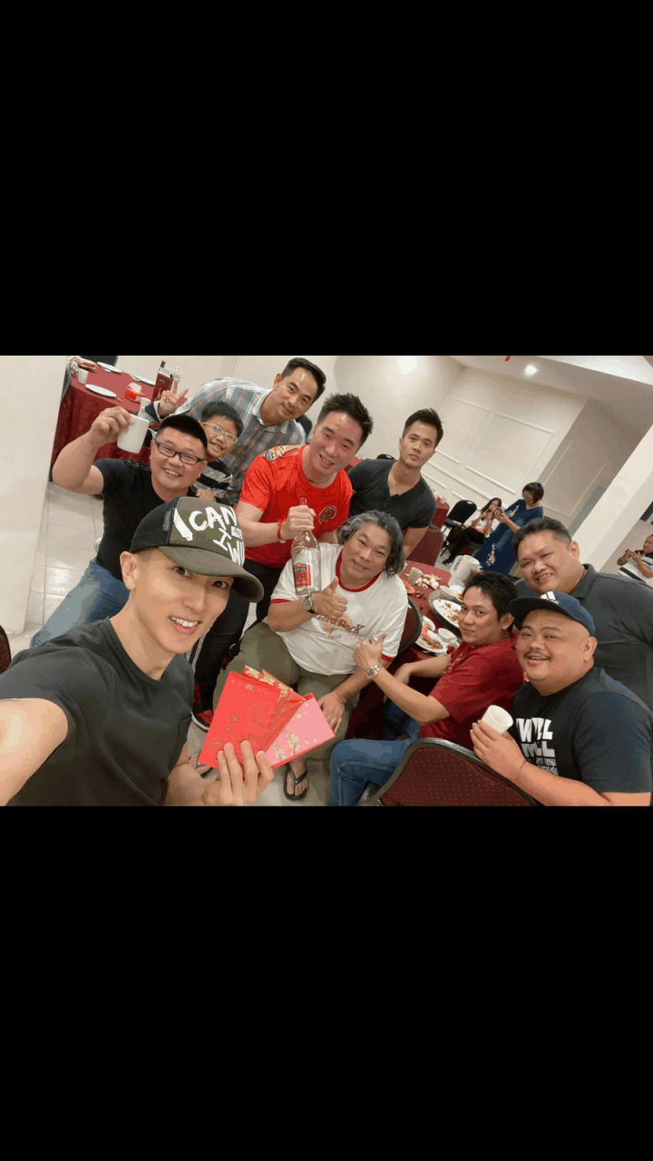 gif创作人# 42岁吴尊和同学聚会!