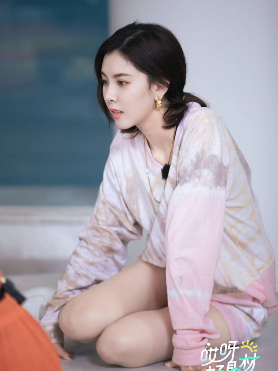 宋妍霏综艺《哎呀好身材》01期穿搭 这季节目形式不同于前两季, 而是