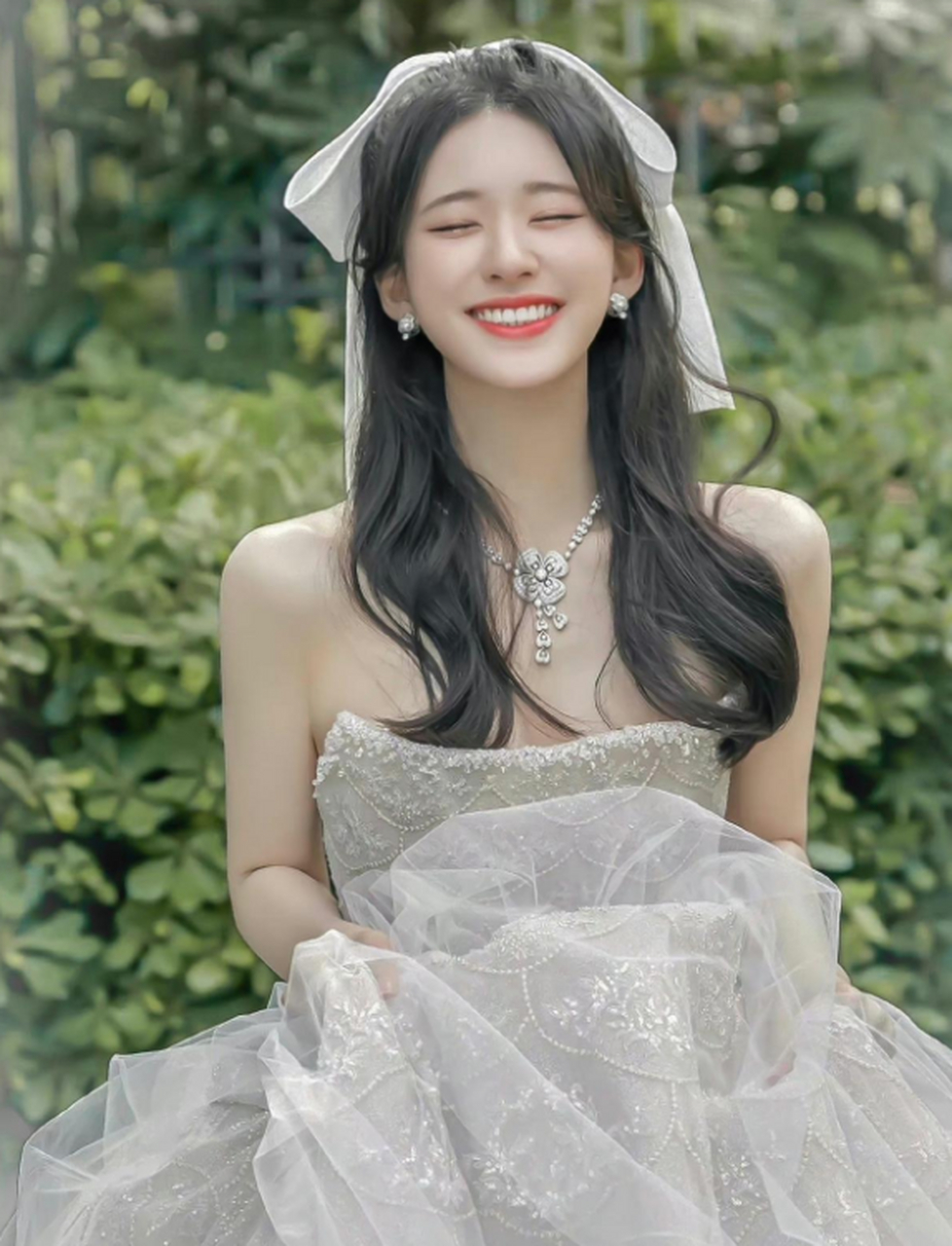 赵露思婚纱造型,太甜美了!