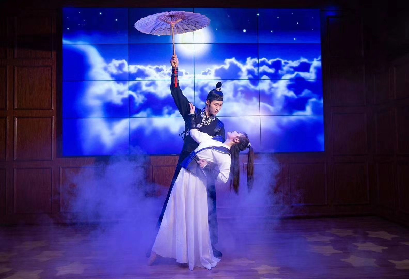 娱乐热点快讯# 梨花桃花秀河南 梨花秀演艺俱乐部