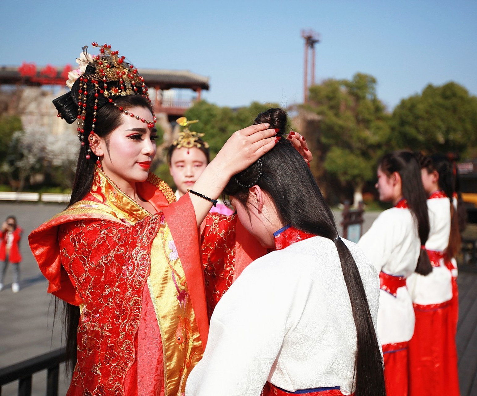中国古代女子的成年礼"笄礼".