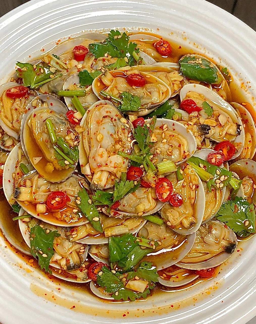 捞汁花蚬子!  天气越来越热了,就喜欢吃这种开胃凉菜类