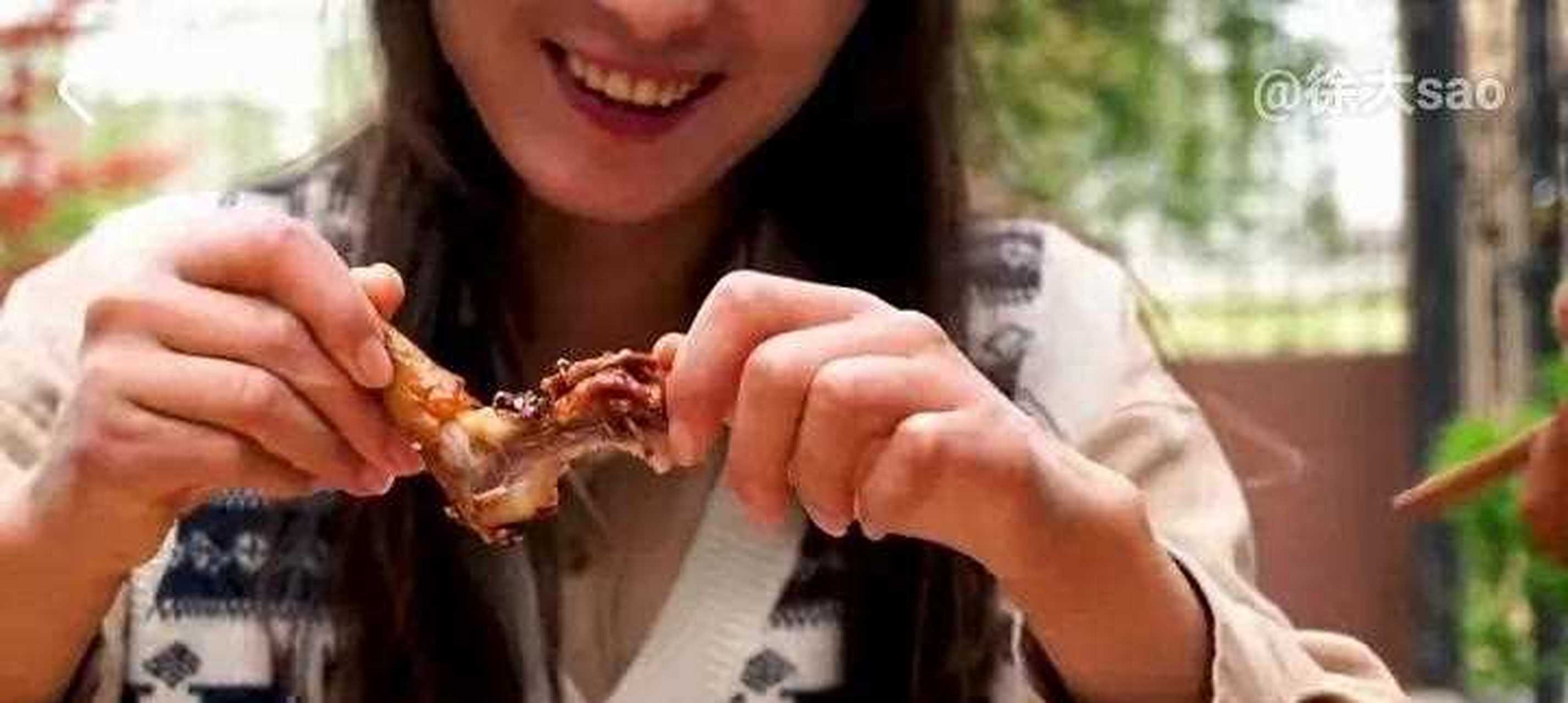 徐大sao的老婆可能要去当主播带货了,她还是那么像赵丽颖,而徐大sao拍