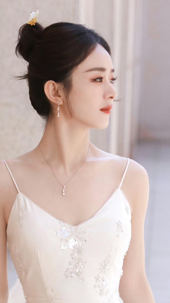 赵丽颖天津品牌单张活动照片,白裙子好优雅美丽!