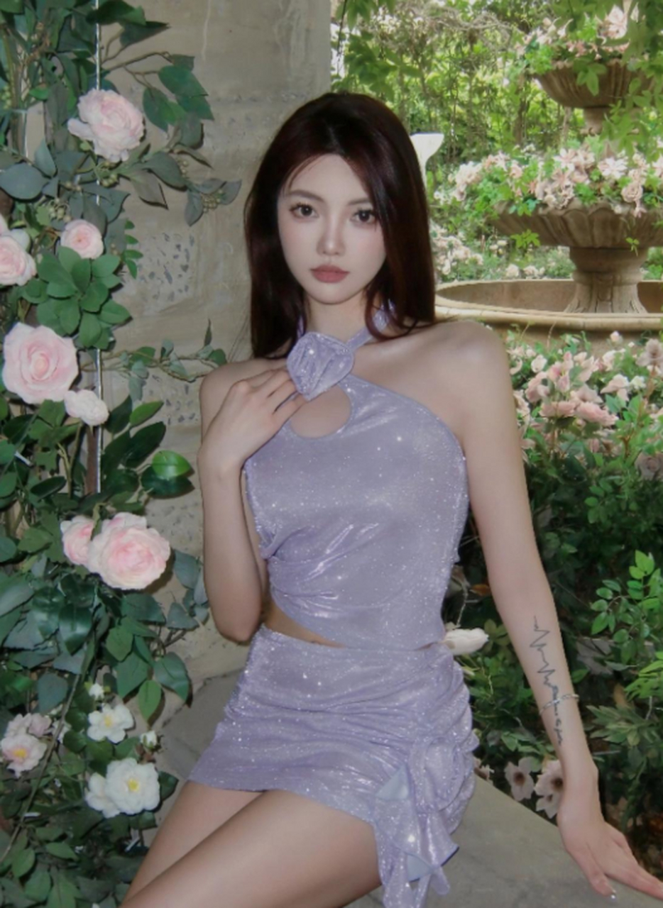 苗条身段,窈窕玲珑