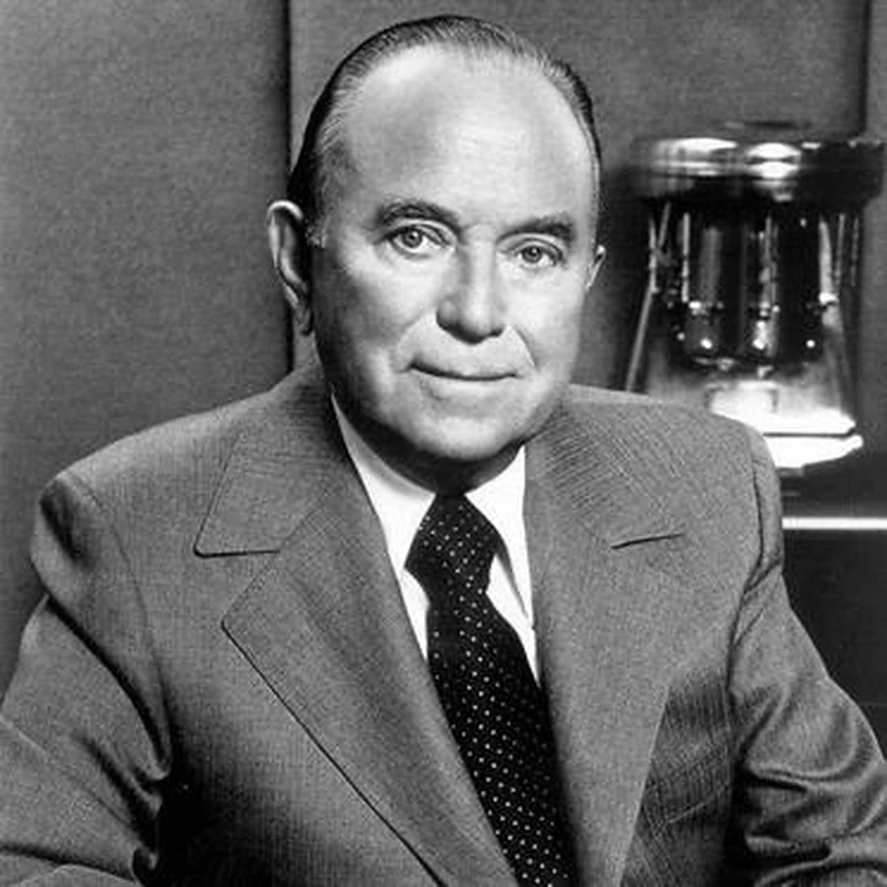 一个在法国讨生活的失业者,身无分文却问工厂定制