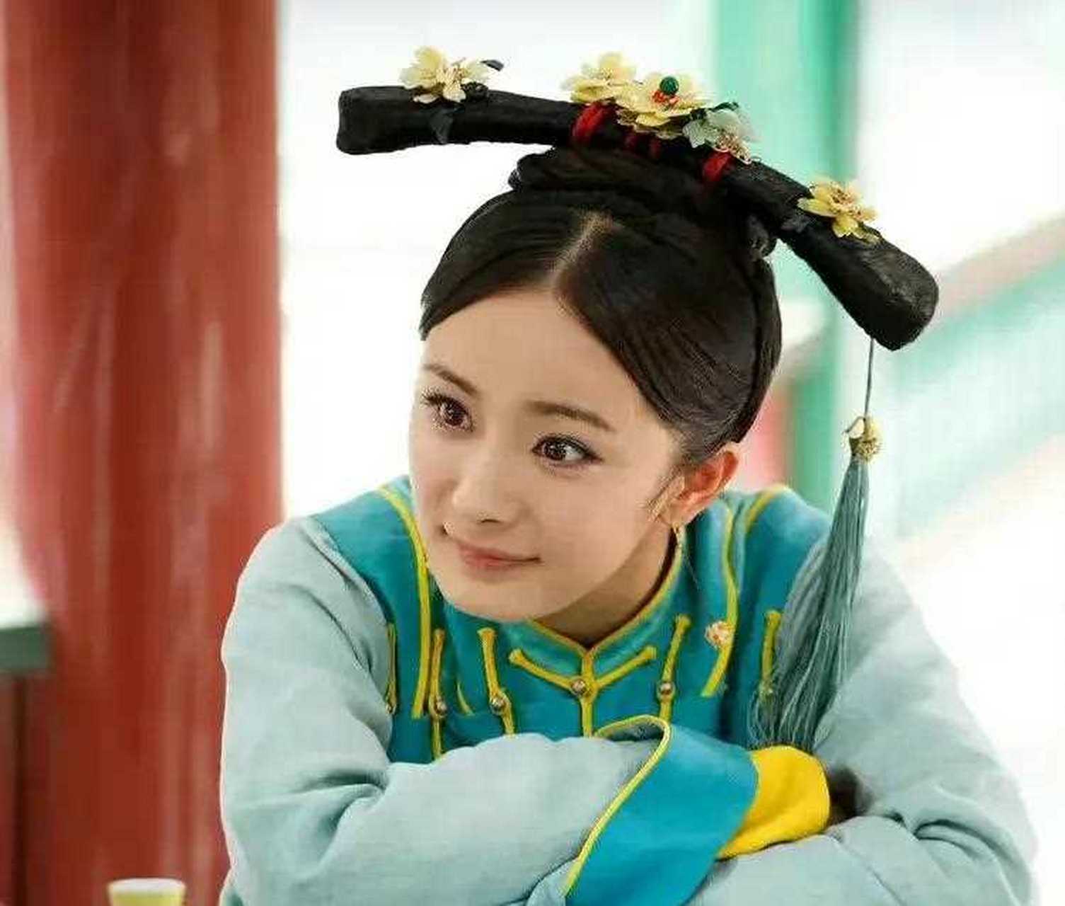 杨幂在《宫》里面饰演的洛晴川古灵精怪的,真的很惊艳啊!