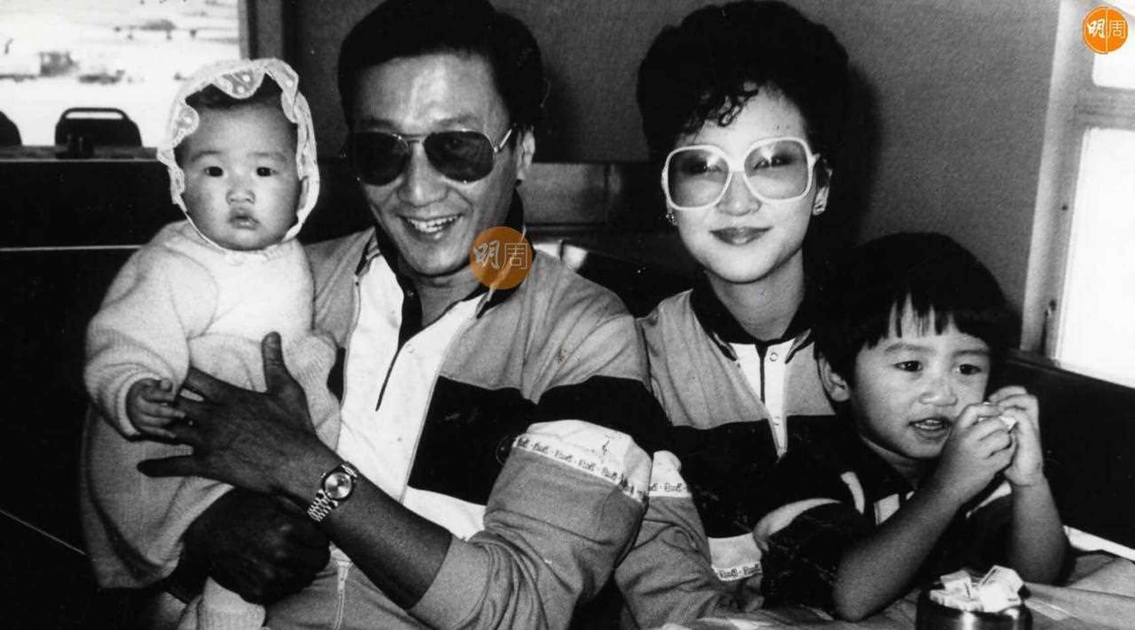 曾经的一家四口:四哥谢贤,拉姑狄波拉,谢霆锋和谢婷婷.