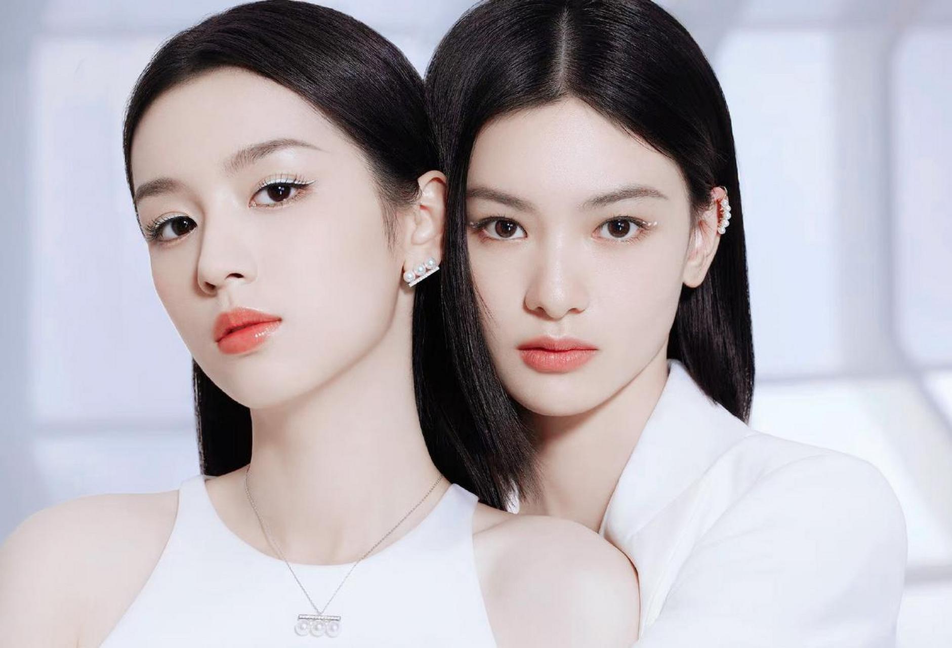 周也,邱天同框大片,两位清冷挂的美女合体,气质好搭.