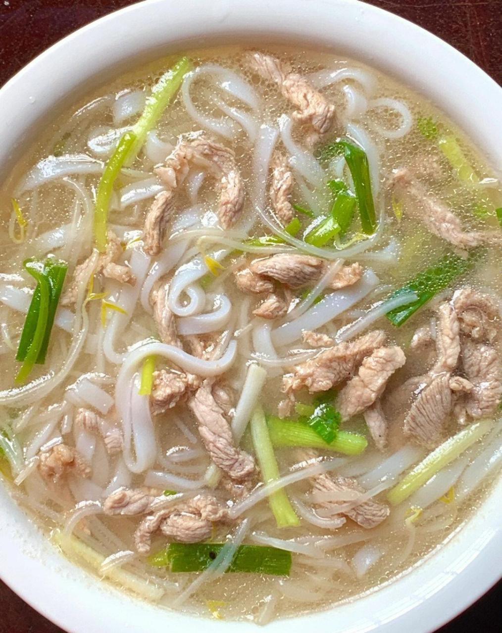 这个豆芽肉丝汤粉这样做真的超好吃!