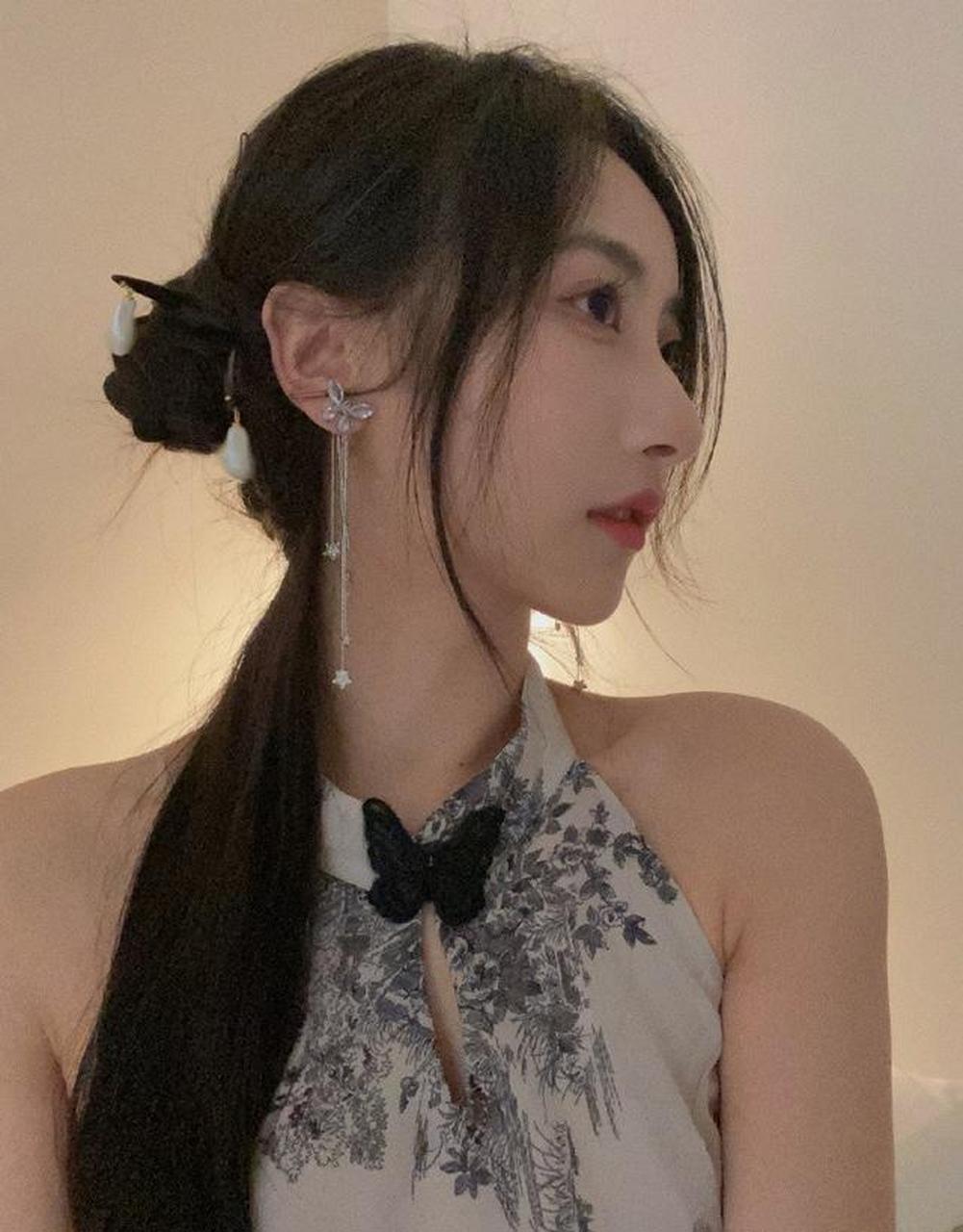 英雄联盟美女解说鼓鼓迷人美照欣赏,真可爱啊