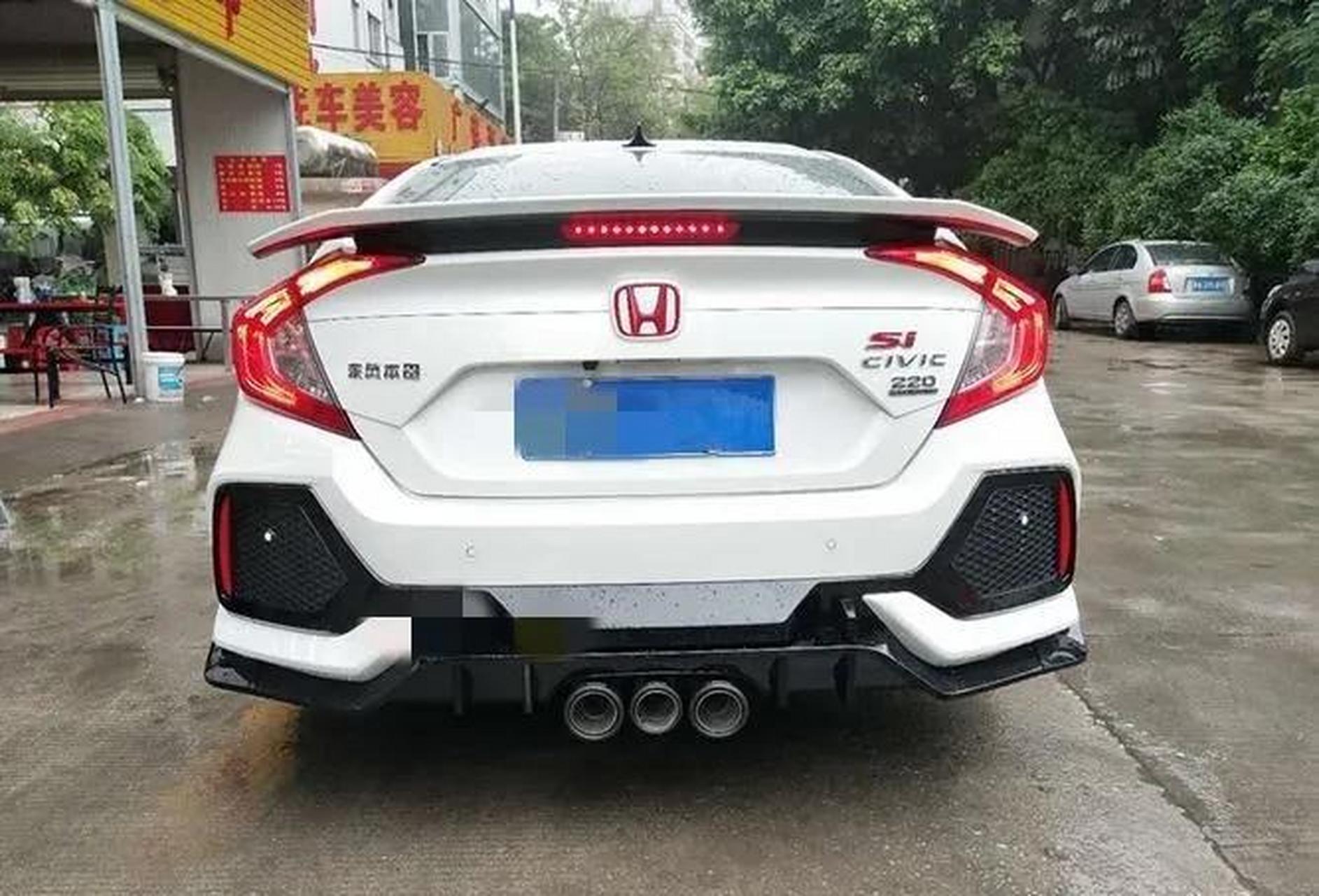 大家有没有发现,现在满大街的"红标"思域,我就想问问这些车主们,你们