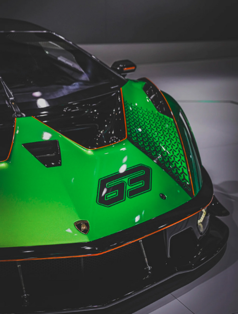 赛道野兽lamborghini essenza scv12可真是让人热血沸腾!