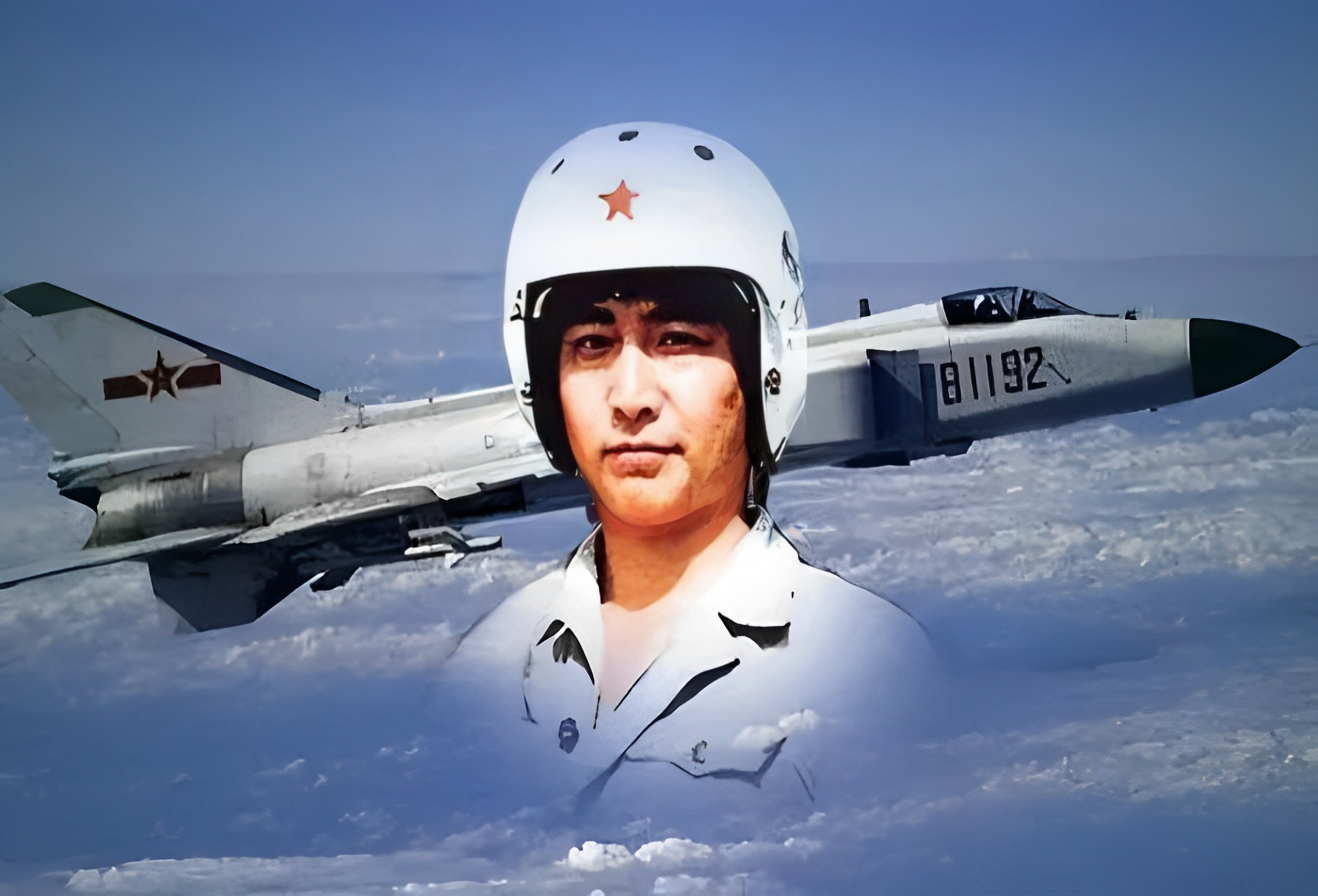 王伟,来自浙江省湖州市,是中国海军航空兵飞行员,他充满正能量!