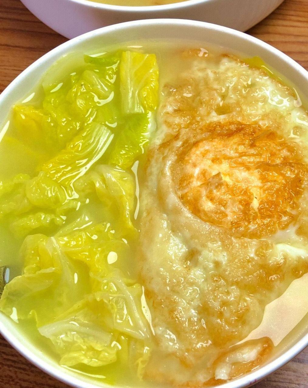 90食材: 娃娃菜鸡蛋 90做法: 971:锅中少油煎鸡蛋 972:加入