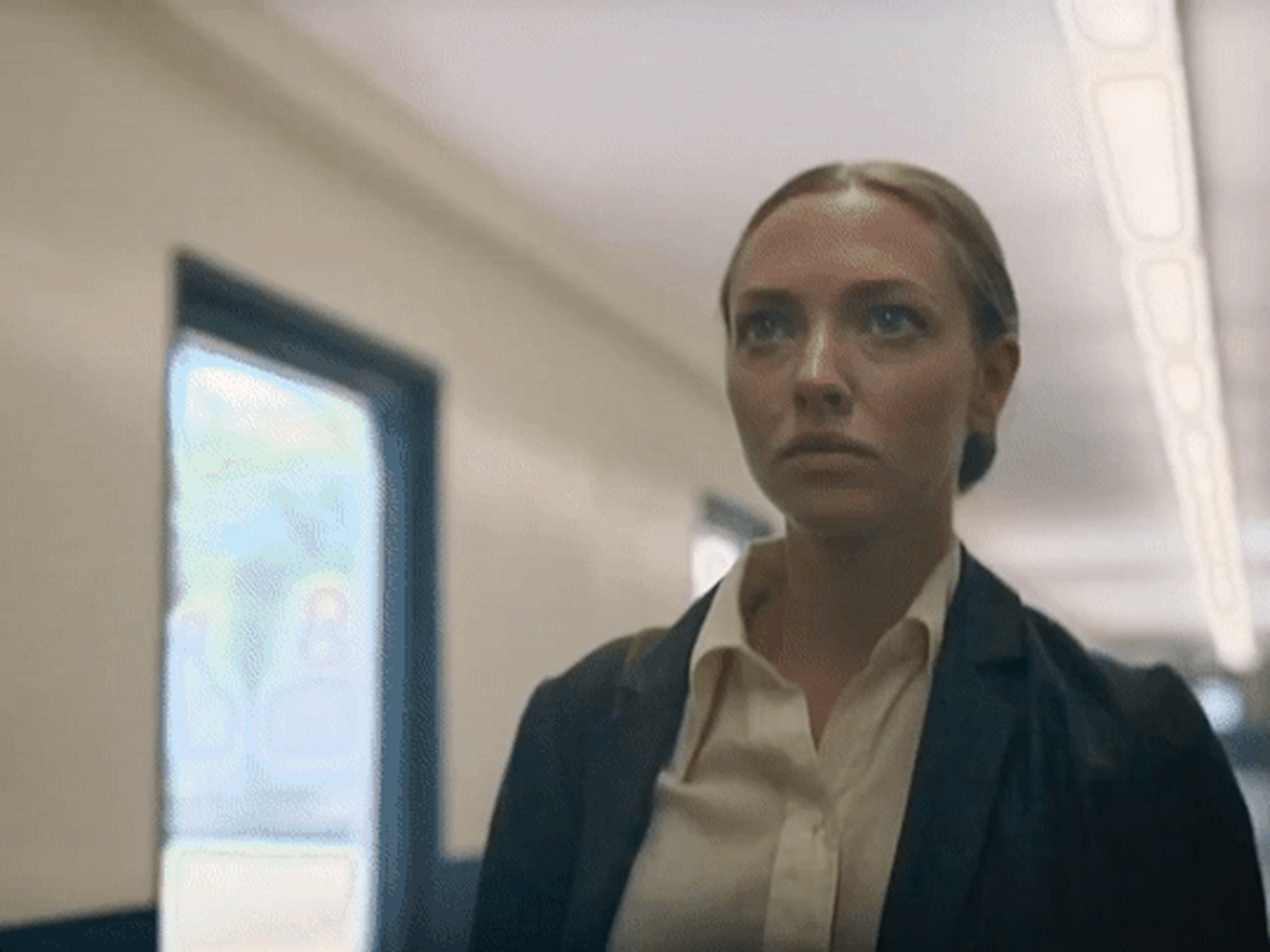 电影美图# 2023年电影《拥挤的房间》里的阿曼达·塞弗里德 67