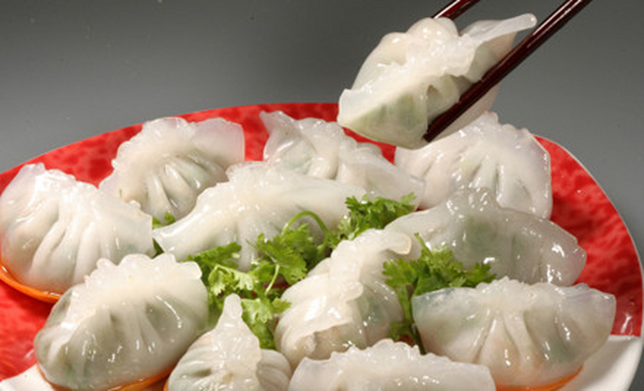 4月放肆吃#粉饺:一种用米粉包成的饺子,不同于面粉做的饺子,粉侥苘