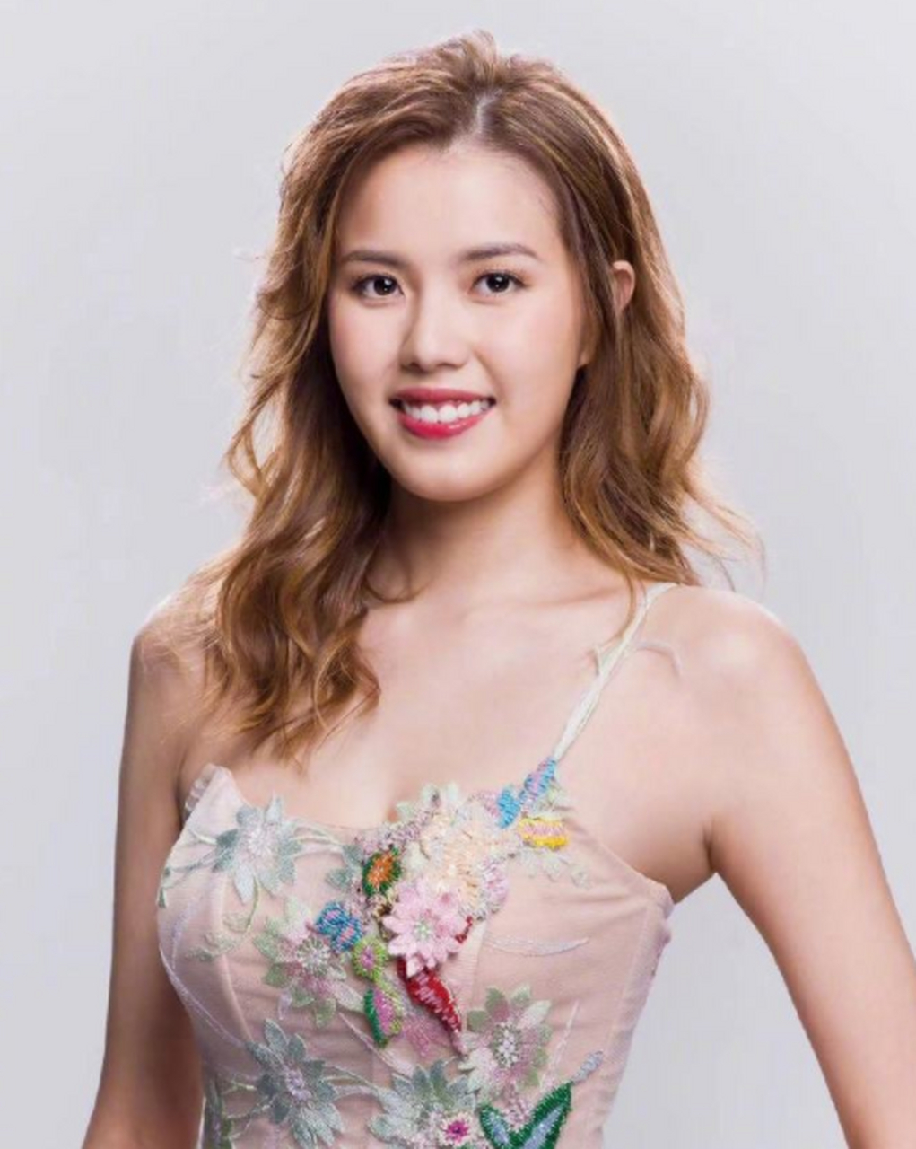 来看看今年的香港小姐的选手