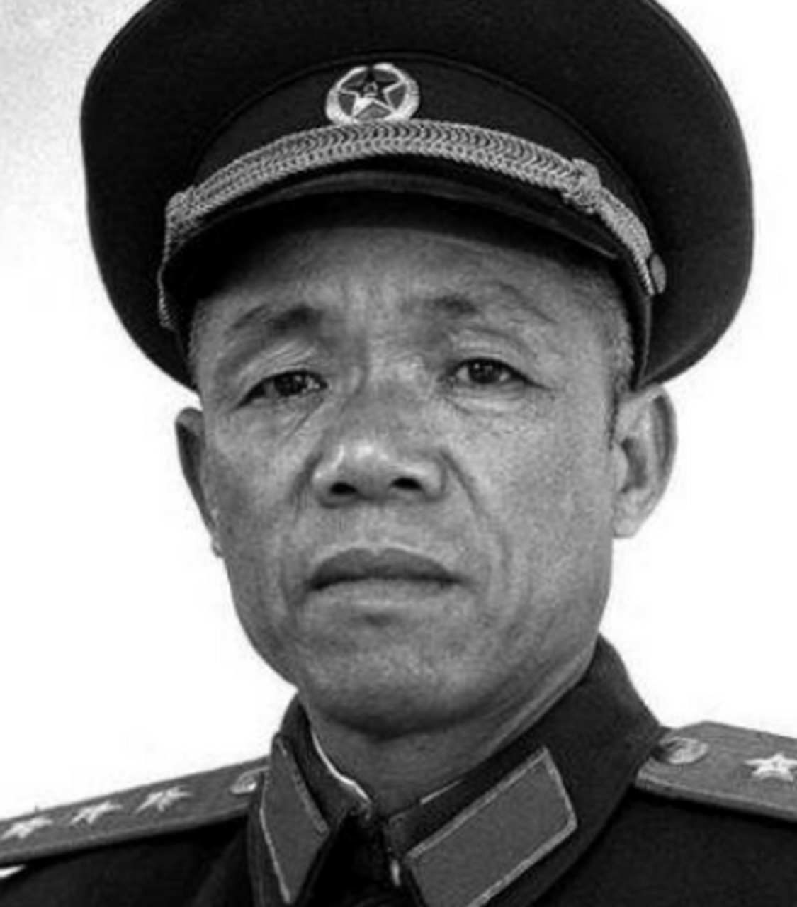 1986年韩先楚病危,曾给余秋里打电话:请给我的秘书安