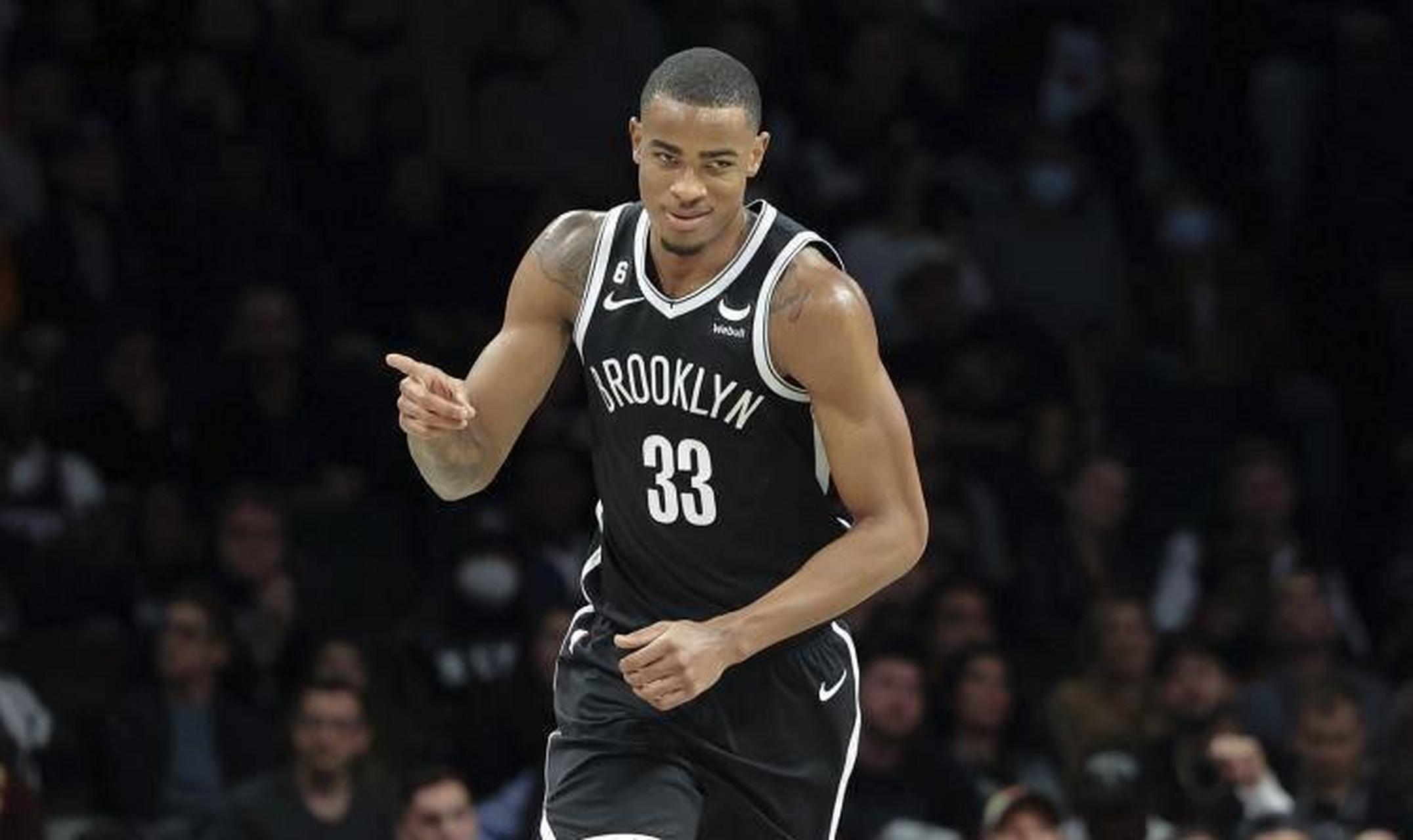 克拉克斯顿:我在联盟立足之前就得到哈登信任 他永远是我大哥 直播吧4