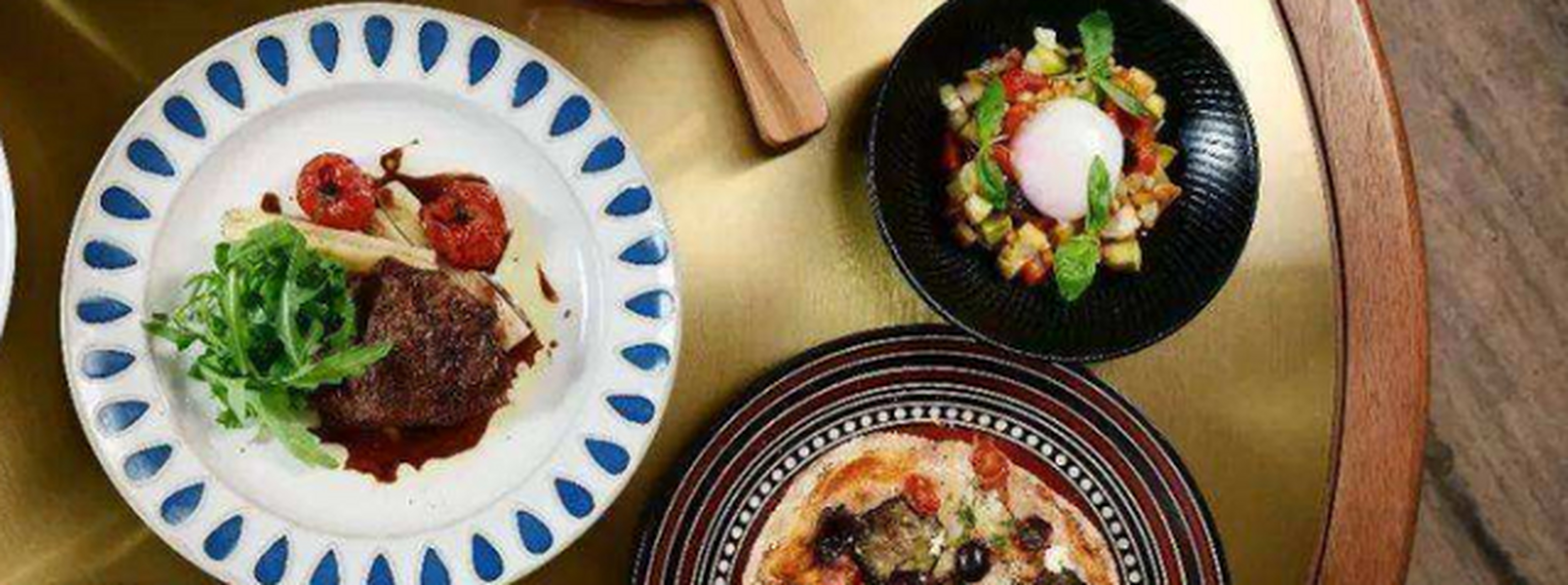 2,原和平饭店厨师长薛敏,我们可以从自媒体介绍上看出,薛敏四年的海军