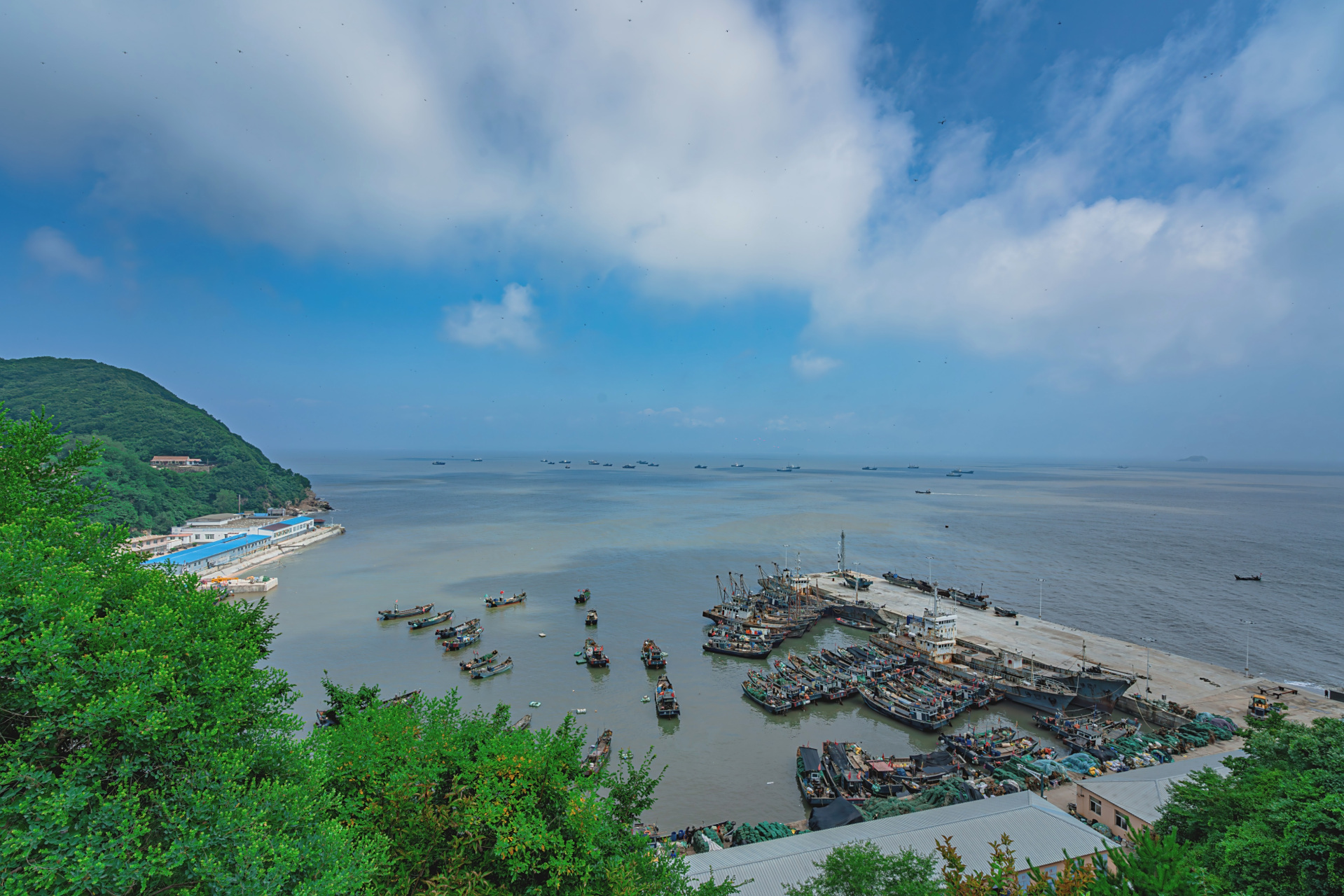 振兴新突破辽宁杠杠滴# #美好辽宁欢迎您# 《夏季大鹿岛风景》