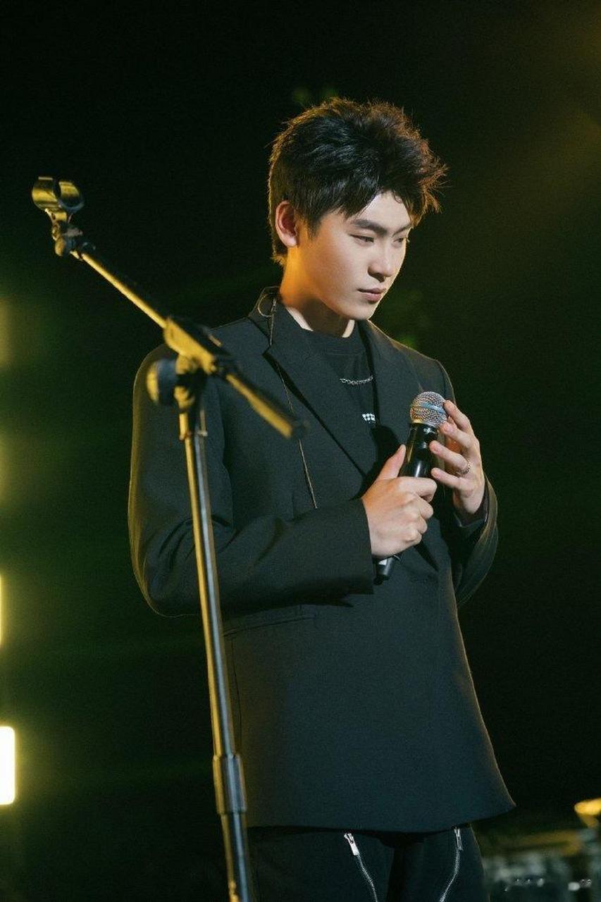 疑似李莎旻子隔壁老樊分手#其实他们两个之间的性格,我觉得并不是