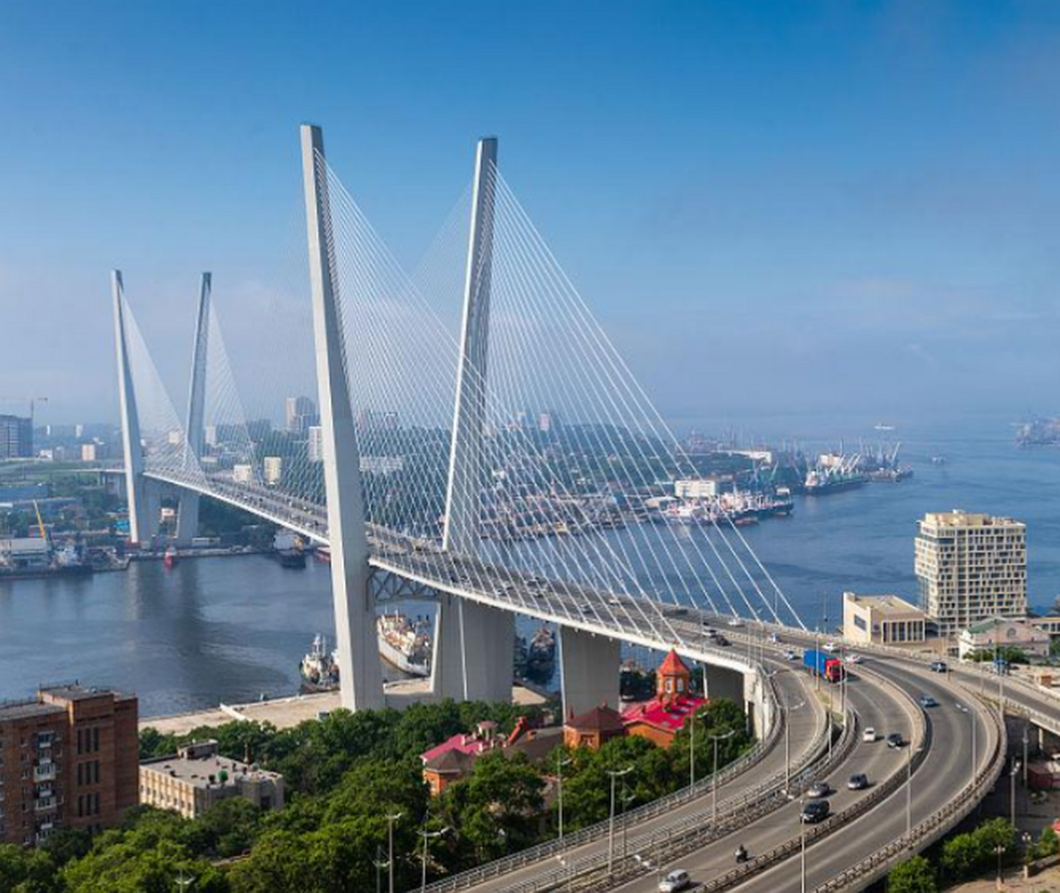 俄罗斯松口了,海参崴港给中方用,话音刚落,俄远东官员宣布访华 中俄