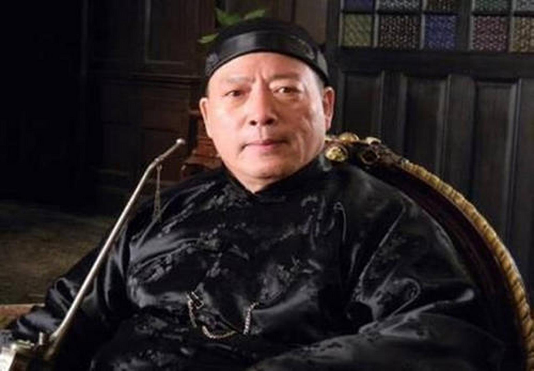 1922年的一天,浙江督军卢永祥的儿子卢筱嘉来到上海共舞台看戏,台上