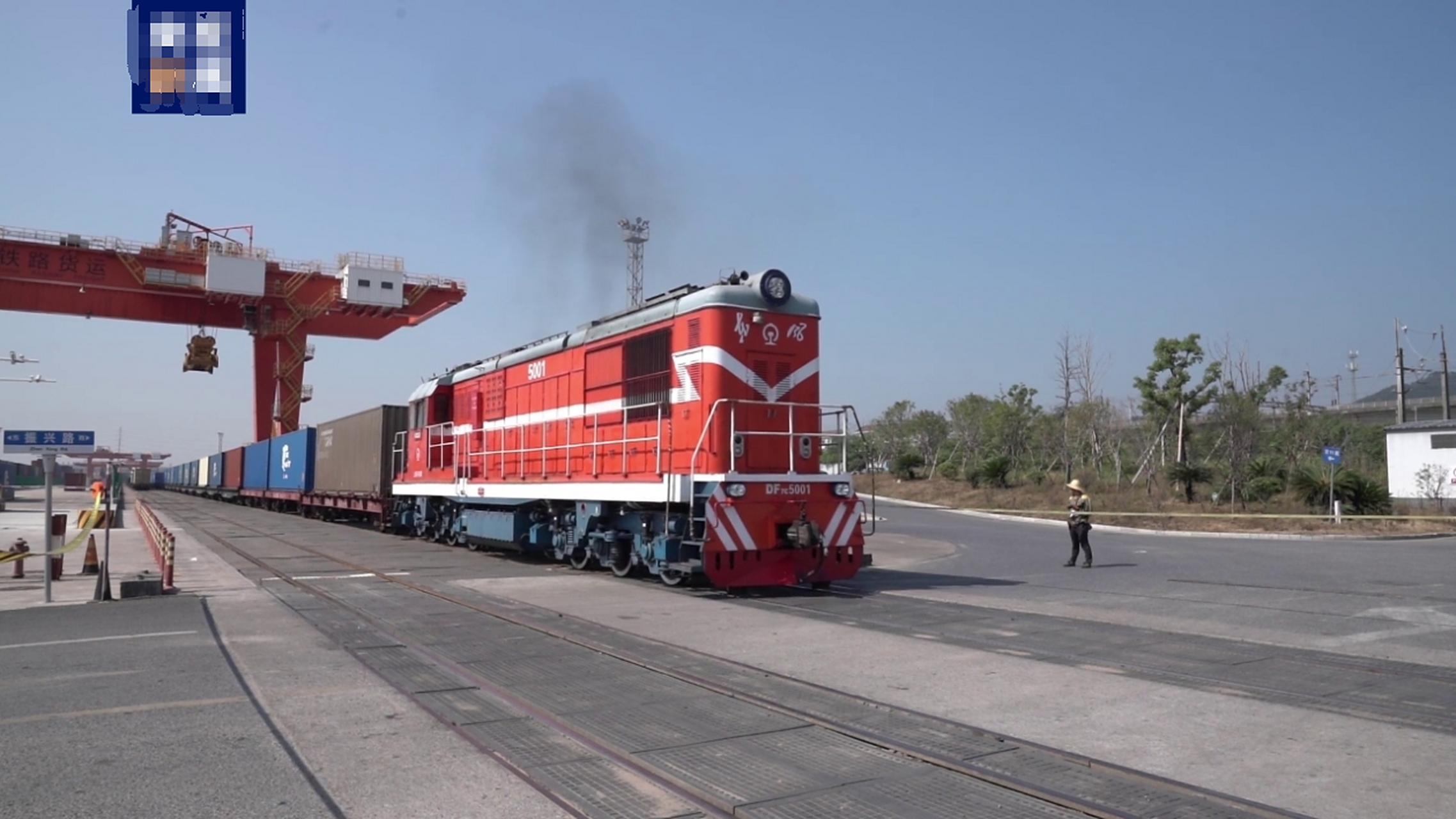 据最新数据,截止截至7月26日,"义新欧"中欧班列义乌平台累计发行突破