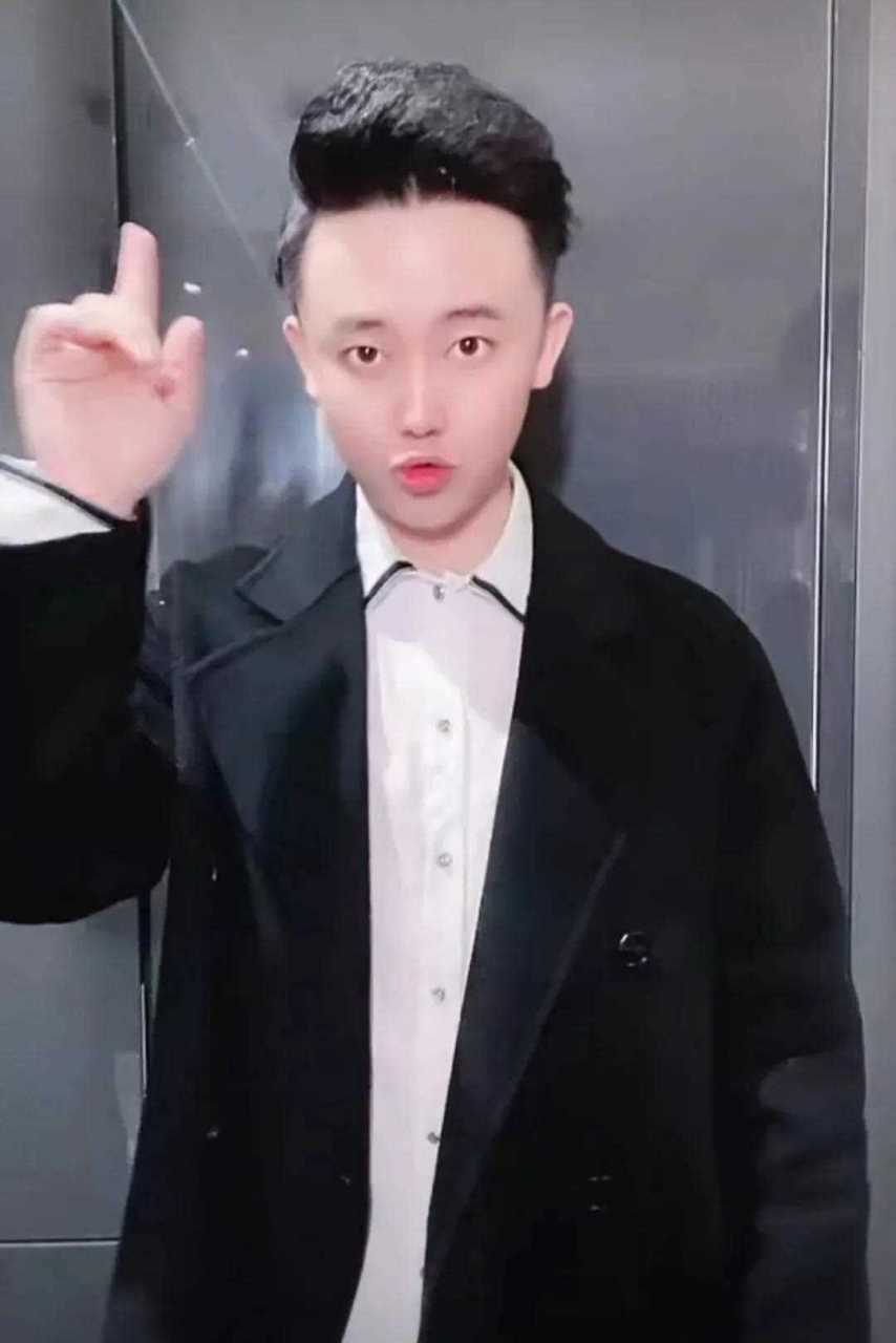 四川可乐直言自己是农民儿子 ,感恩粉丝