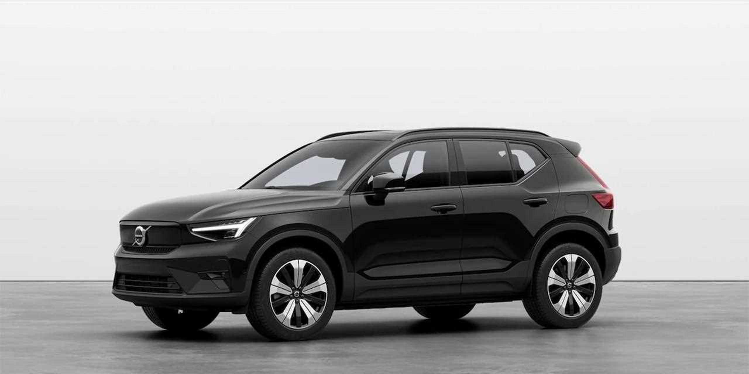 2022款沃尔沃xc40纯电官图,大家看出来新车的外观相比现款在哪里有