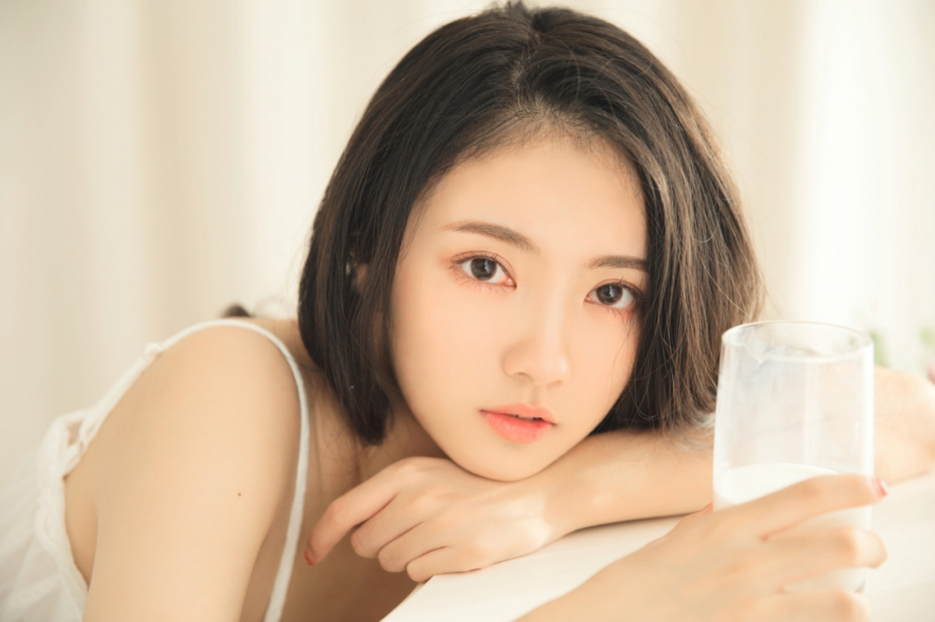 治愈少女纯欲风写真高清美图