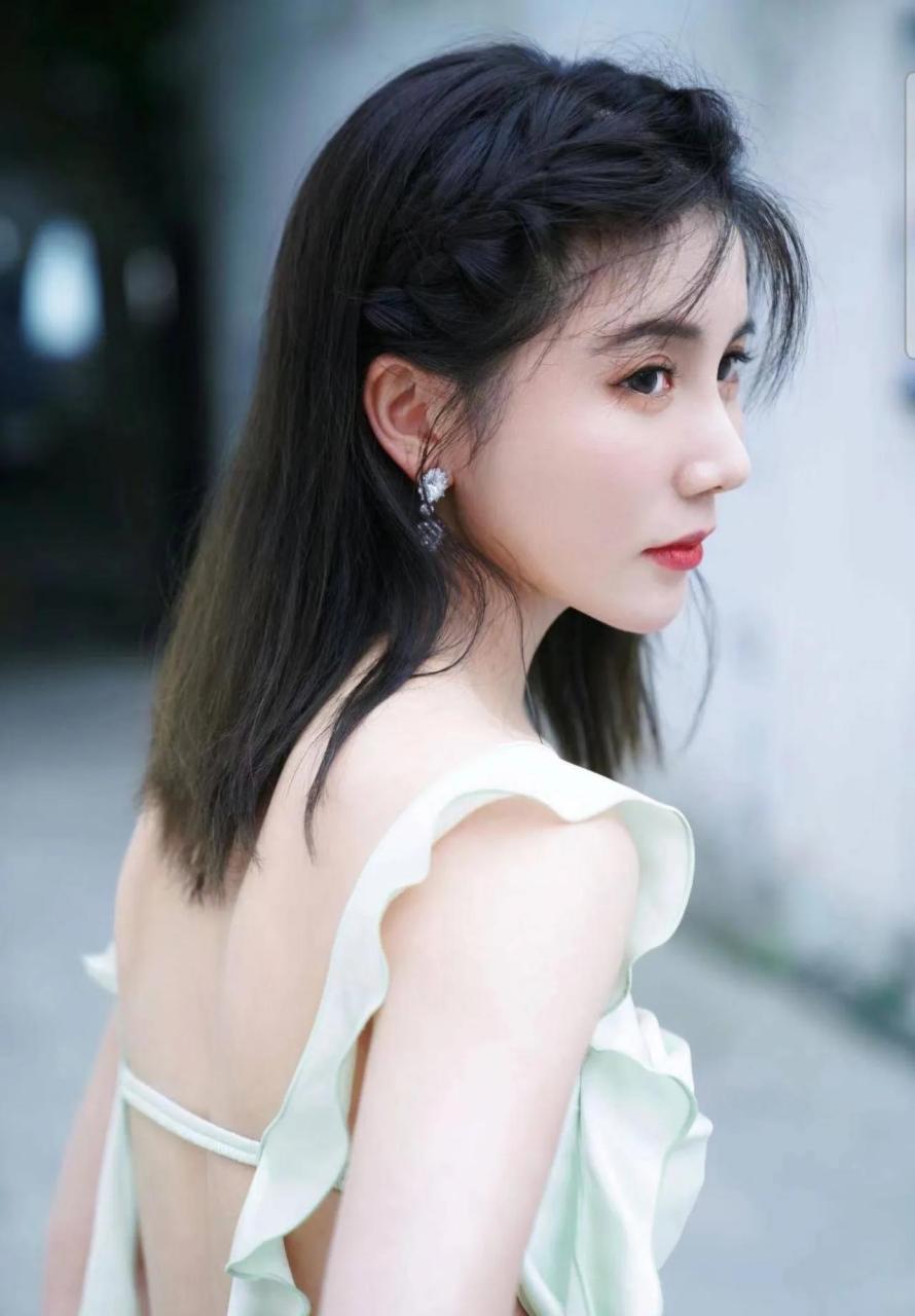 好奇黄景瑜和王雨馨之前还有什么没弄清楚的事,都离婚这么久了,却隔