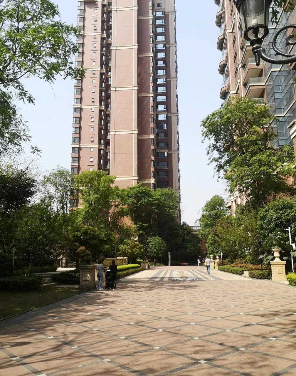 中德英伦世邦134户型,今天过来开工,现代风格半包造价9万(含水电).