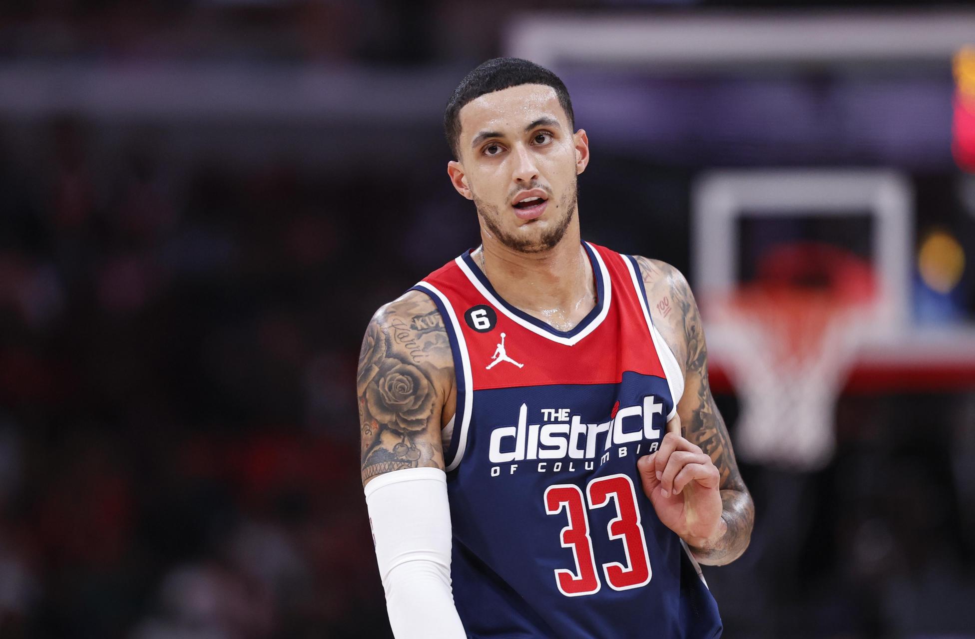 然而,这场比赛中奇才队的球员库兹马却展现出了高效的发挥,给球迷们留