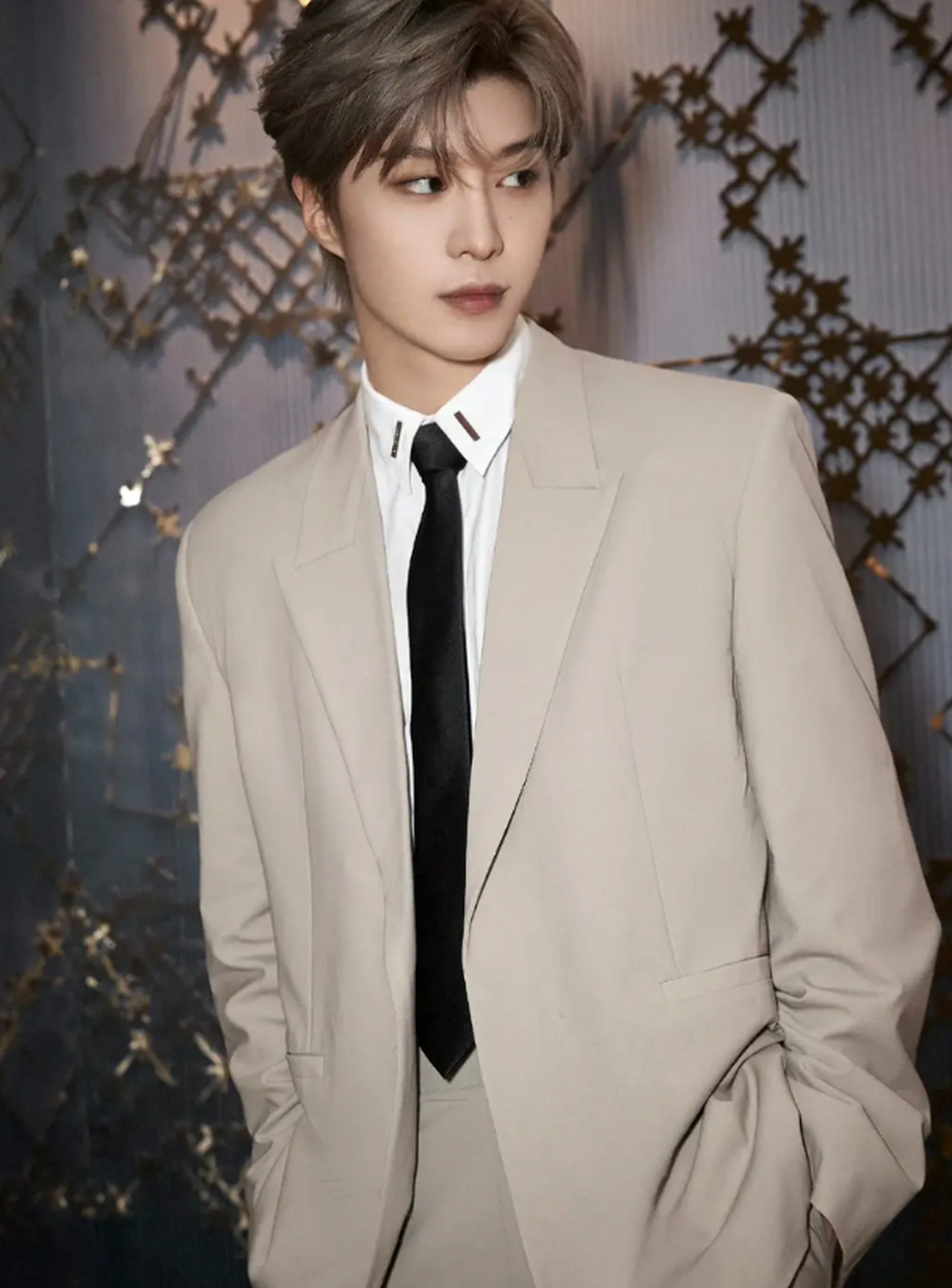 23岁的范丞丞,引发热议!