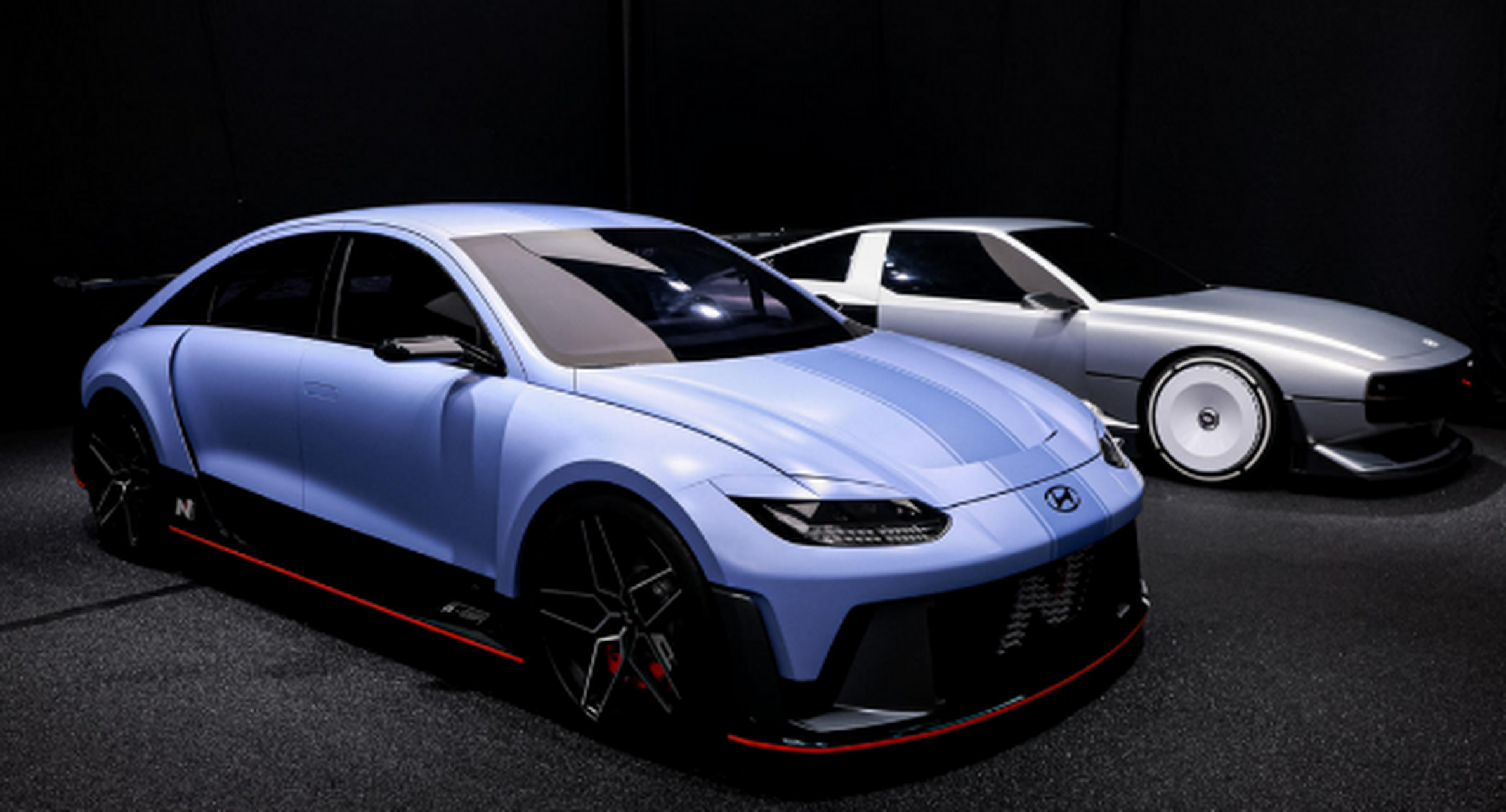 全新elantra n采用线上官网订购,线下上门交付的销售