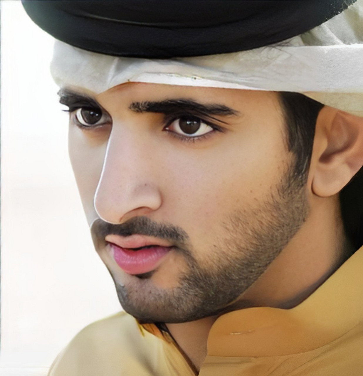 迪拜最帅的男子的照片图片