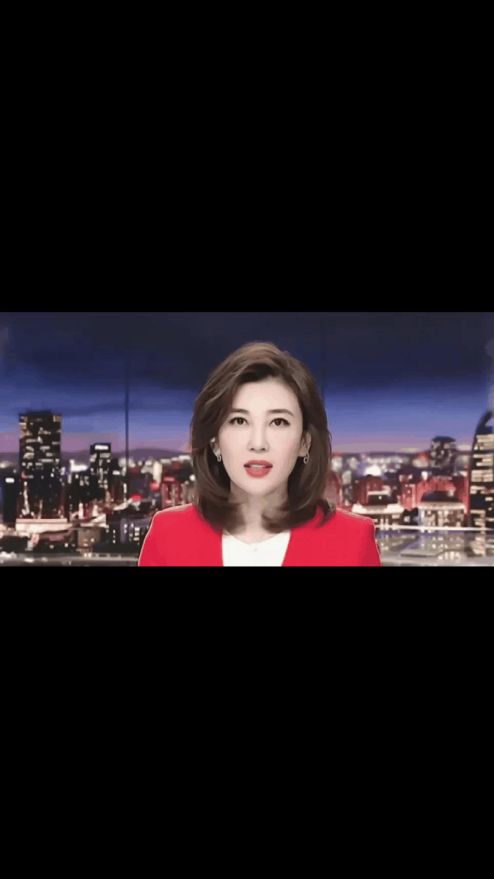 gif创作人# 央视四套《海峡两岸》的女主持人李红,在2016年11月4饶乔