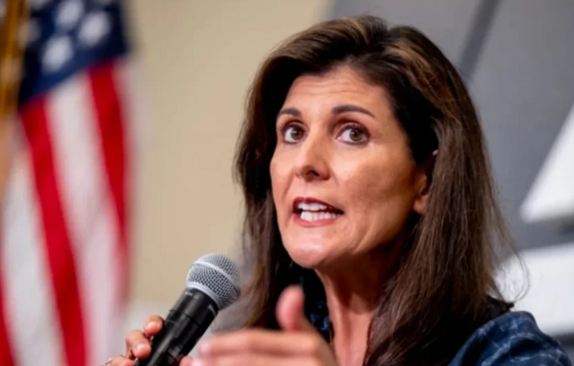 美国驻联合国大使黑利这回又对我们放炮了,这个女人真是太狂了!