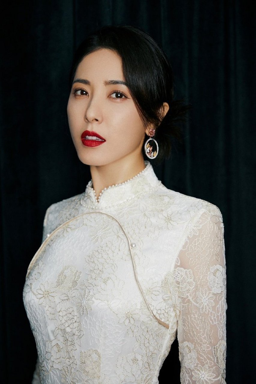 曾黎真的好美,再来一部佳作就完美了!