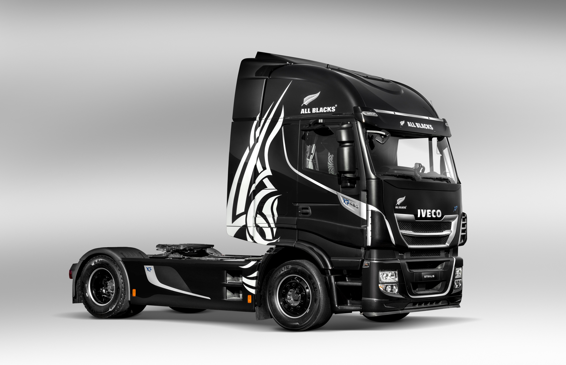 壁纸 依维柯iveco stralis 480xp 4×2 all blacks emotional truck