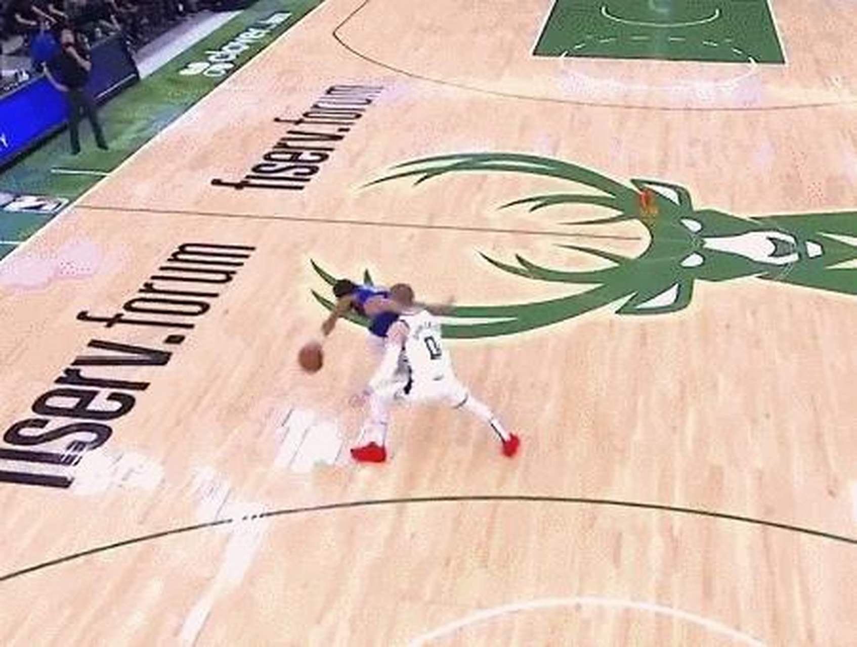 gif创作人# 口曼巴威武! 来欣赏一下穆雷今天的神级拉杆!