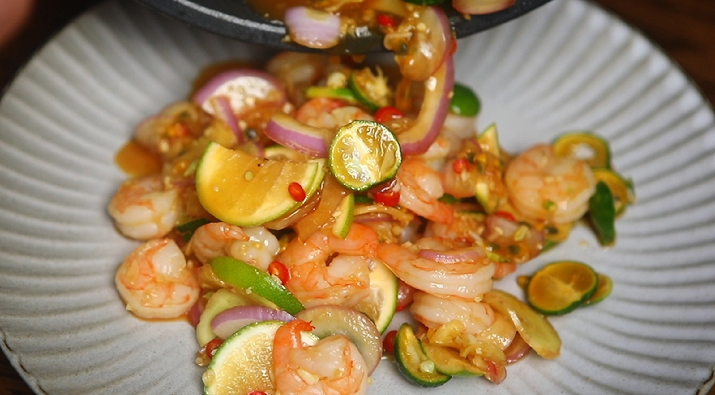 百香果酸甜凉拌虾仁:这道低脂虾料理,专治夏天没胃口 为大家做一道能