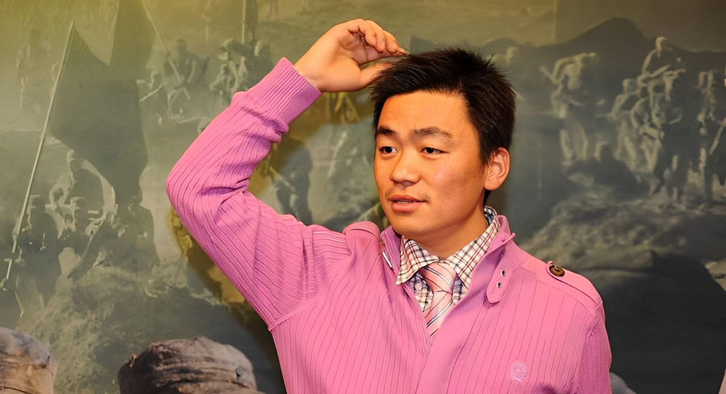 王宝强赢得金马奖后,一个导演走近他:"当替身被殴打时,两百美元.